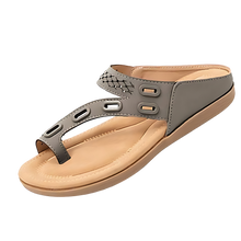 Cargar imagen en el visor de la galería, Sandalias ortopédicas con amortiguación
-Caqui/EU35/UK2.5/US4.5Caqui/EU36/3.5/US5Caqui/EU37/UK4/US5.5Caqui/EU38/UK5/US6.5Caqui/EU39/UK5.5/US7Caqui/EU40/UK6.5/US8Caqui/EU41/UK7/US8.5Caqui/EU42/UK8/US9.5Caqui/EU43/UK9/US10.5 - Ozerty